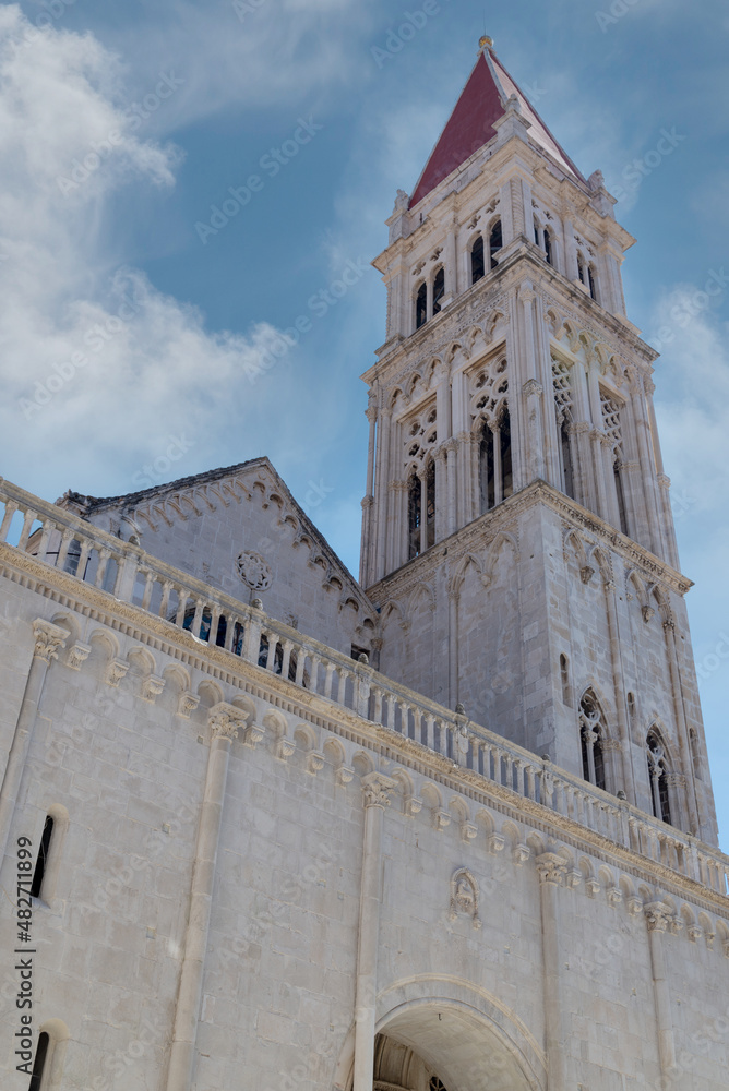 Obraz premium The bell tower of Sv. Lovre Cathedral in Trogir, Croatia. Europe