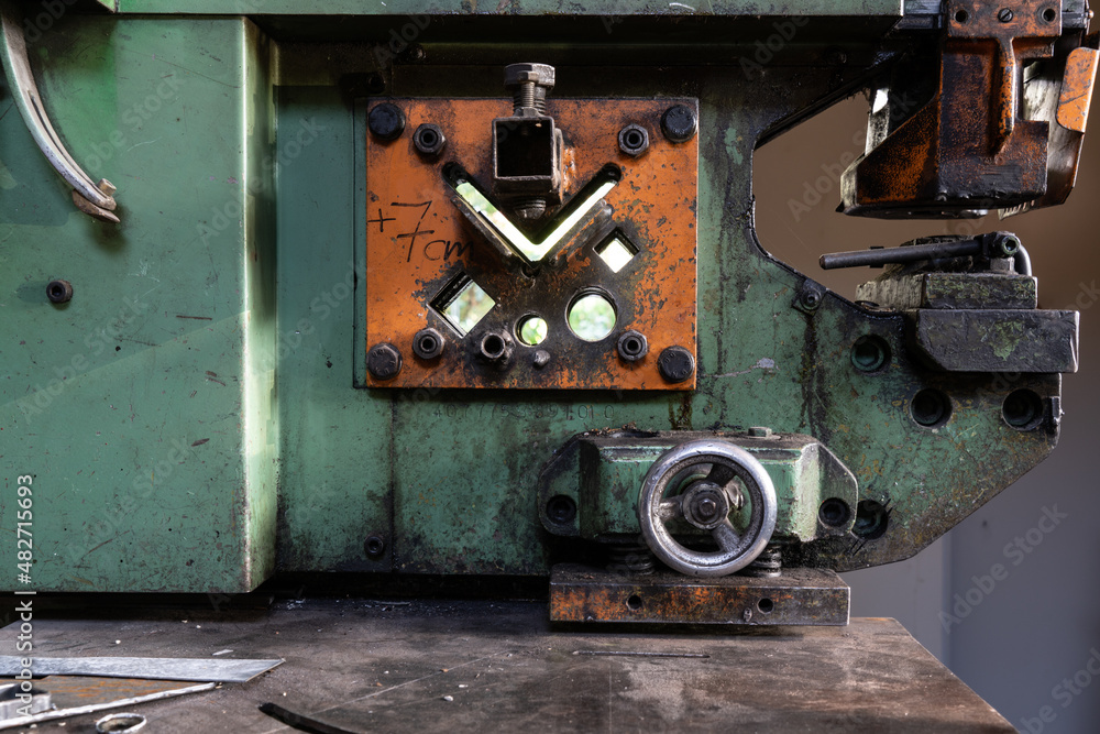 Werkzeuge in einer Kunstschmiede