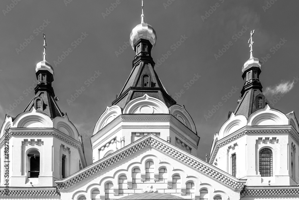 Alexander Nevsky Cathedral in Nizhny Novgorod, domes and facade elements