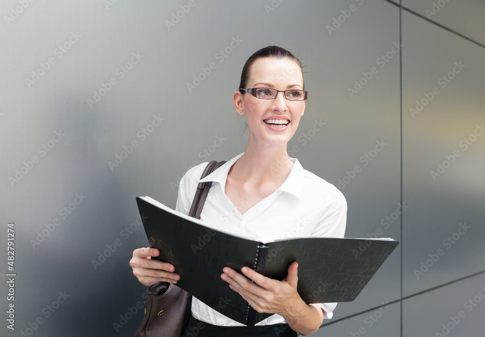 Fototapeta premium business woman with folder
