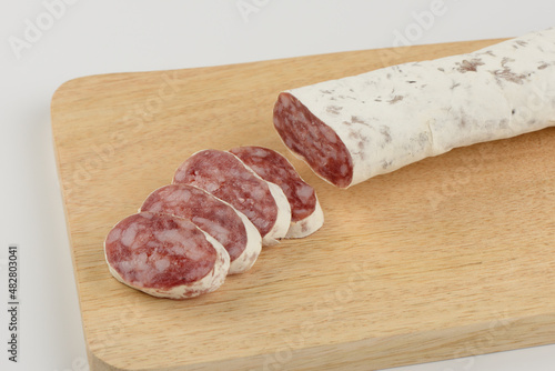 Fuet cortada, salchicha típica de España