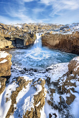 Canvas schilderij Blauw Aldeyjarfoss waterval in Noord-IJsland  © Rixie