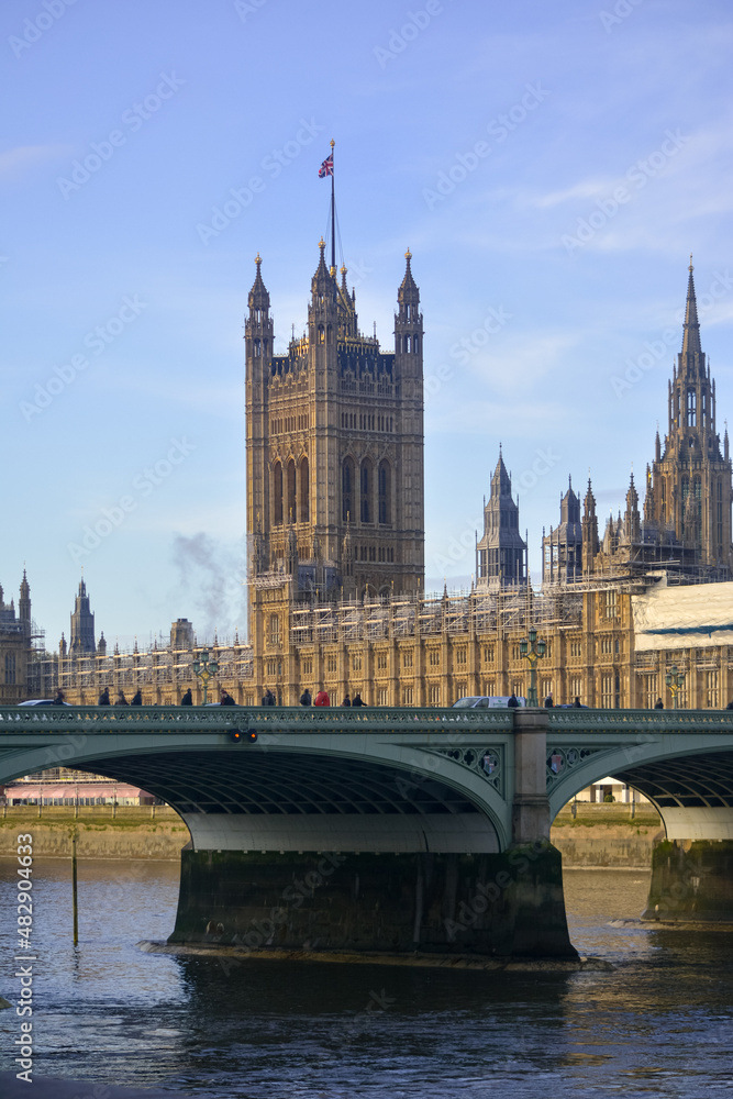 Fototapeta premium View of the Houses of Parliament in Westminster and the Big Ben tower