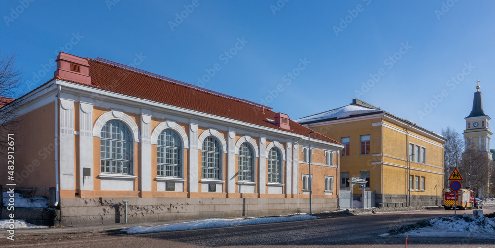 Lyseo Upper Secondary School (Lyseon Lukio) moved to current school building in 1890. This  building is neoclassical style and it was designed by Carl Ludvig Engel and built in 1831.