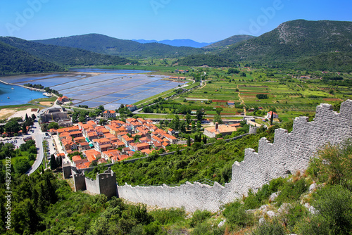 Bilde på lerret View pof Ston town and its defensive walls, Peljesac Peninsula, Croatia