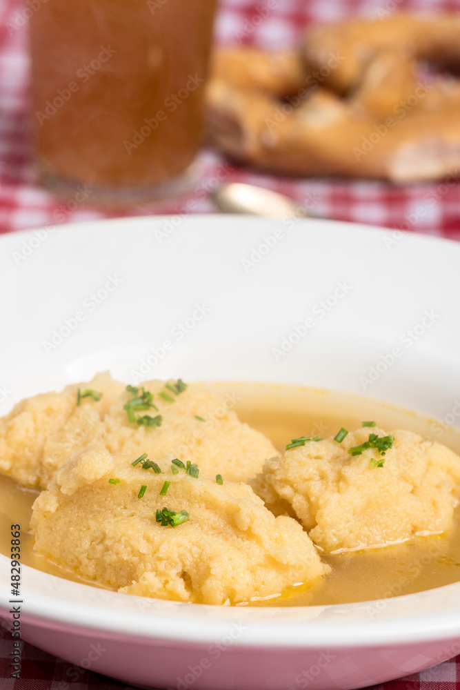 bavarian dumpling soup