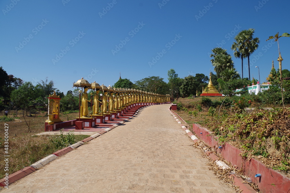 ミャンマー　バゴーの仏教寺院