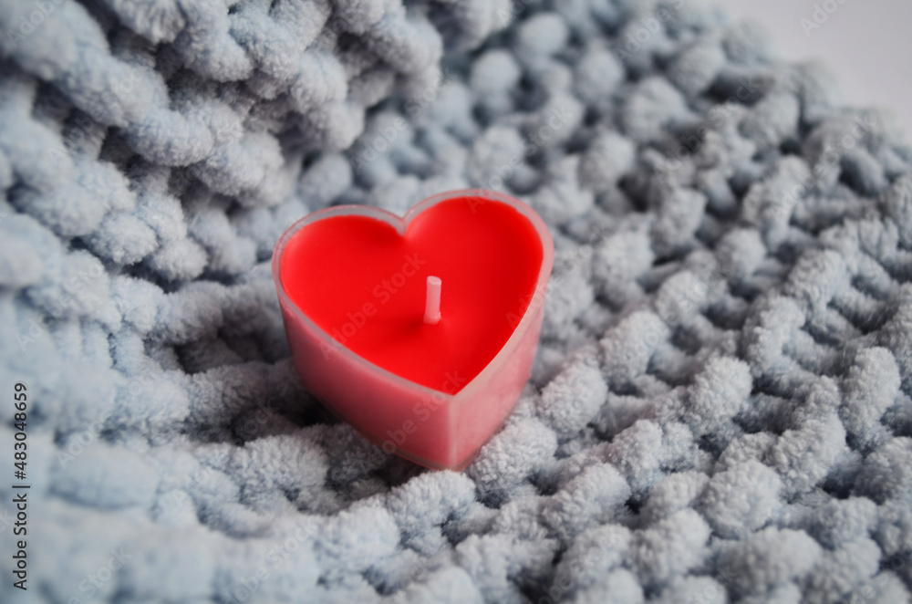 Fototapeta premium red heart knitting