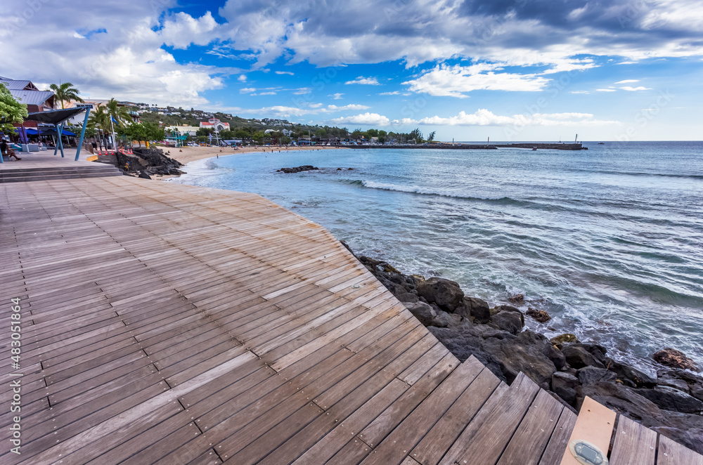 Esplanade des Roches Noires, Saint-Gilles, île o Esplanade des Roches Noires, Saint-Gilles, île o