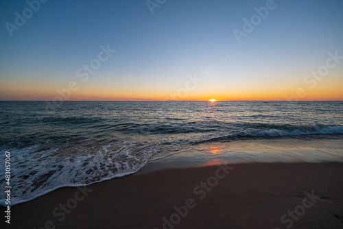 Fototapeta Naklejka Na Ścianę i Meble -  Amazing seascape at sunset in summer