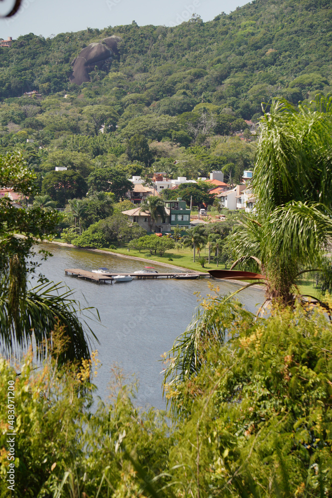 paisaje tropical en brasil