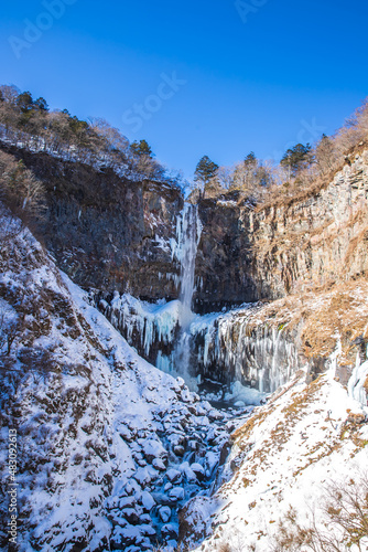 Wallpaper Mural 奥日光 華厳の滝 Torontodigital.ca