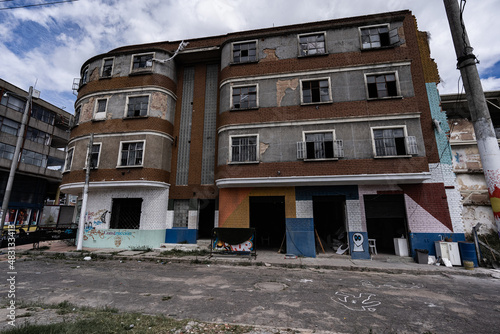 The only building left in El Bronx Bogotá © Casper
