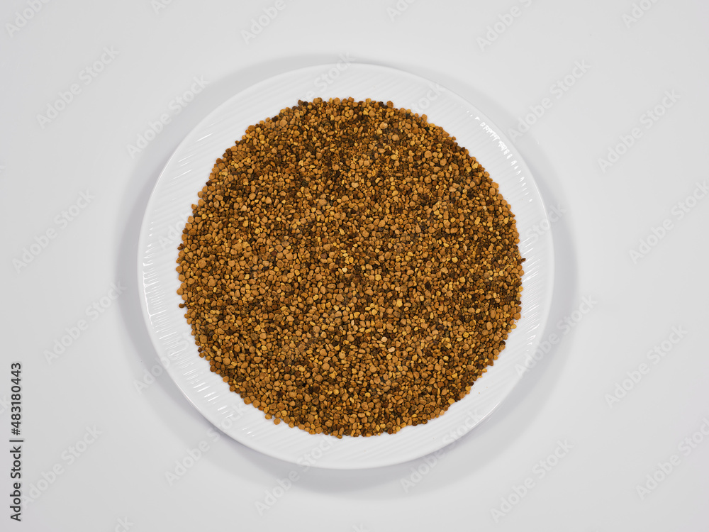 Fresh, nutritious and healthy bee pollen Fresh, nutritious and healthy bee pollen