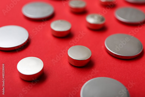 Metal lithium button cell b...