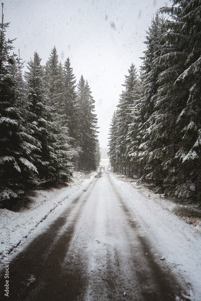 Obraz premium Winter road blizzard Finland
