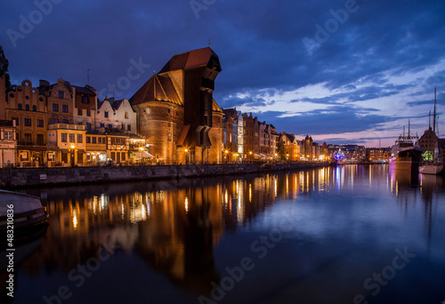 Stare miasto w Gdańsku wieczorem