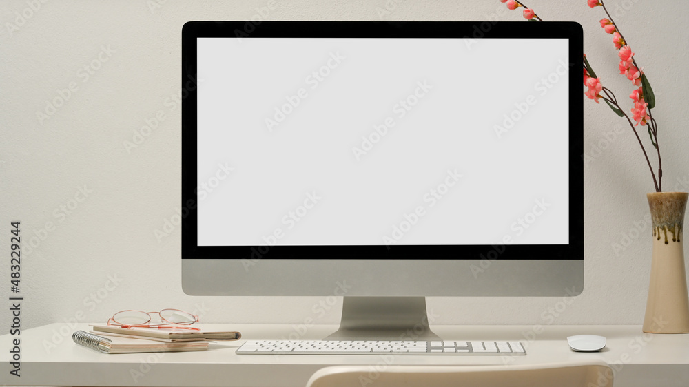 Easy Office Computer Simple office workstation with modern pc desktop computer mockup Stock ...