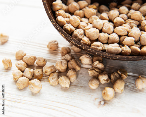 Uncooked dried chickpeas
