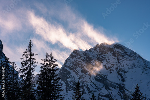 Blick auf Watzmann Massiv im Winter bei Sonne und Schnee mit Wind  photo