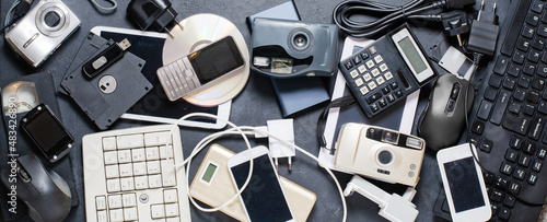 Obraz na plátne Old electronic devices on a dark background