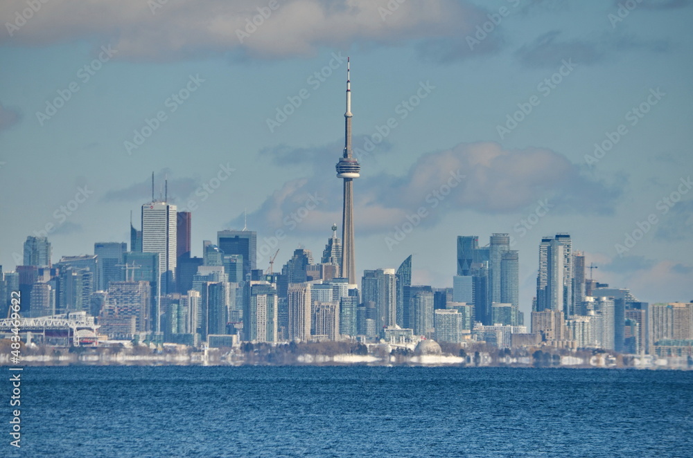 Fototapeta premium Winter Skyline of Toronto, Ontario, Canada. January 2022