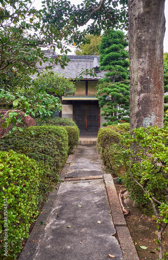 The pass to the building at the Toganji temple. Nagoya. Japan The pass to the building at the Toganji temple. Nagoya. Japan