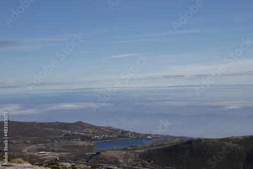 Fotos de paisagem perto da torre da Serra da Estrela