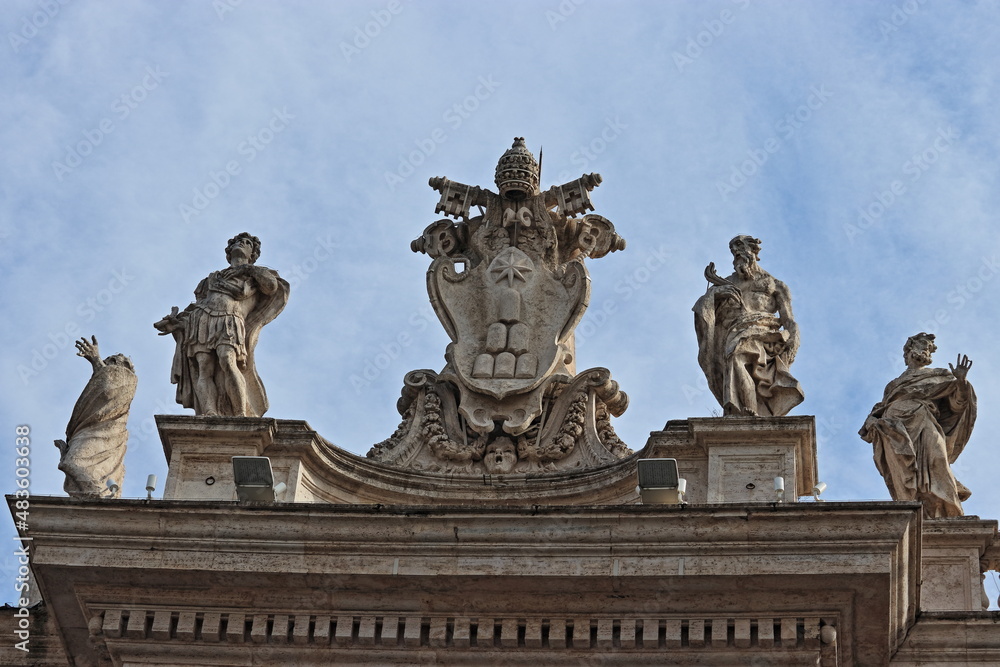 Ornamenti architettonici a Roma