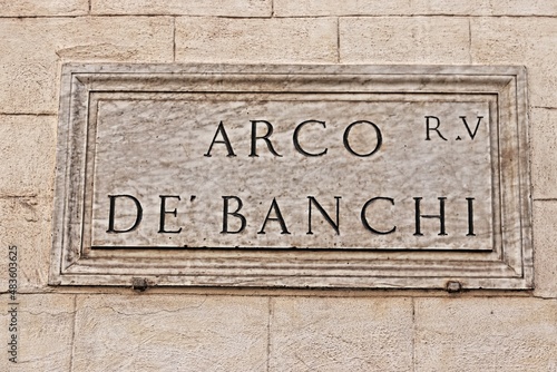 Arco dei Banchi a Roma