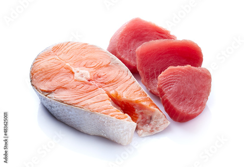Foto Salmon and tuna steak on white background