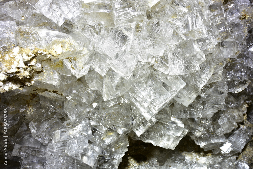 krysztaly soli kamiennej w Grocie Krysztalowej, rezerwat przyrody,  - obrazy, fototapety, plakaty 