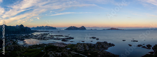 abendstimmung über svolvaer norwegen photo