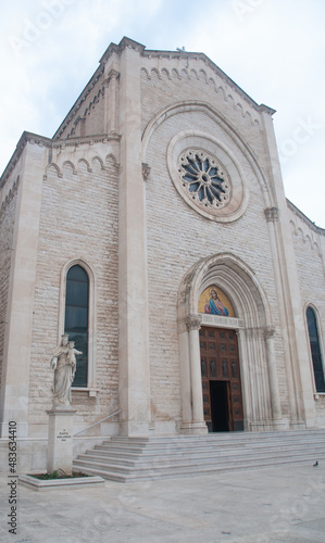 Facciata di lato Redentore Don Bosco, Bari, Puglia, Italia, Sud