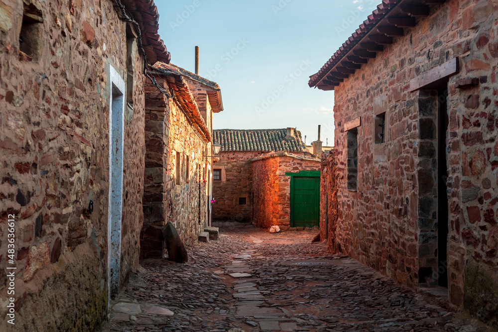 Fototapeta premium street view of castrillo de los polvazares maragato town, Spain