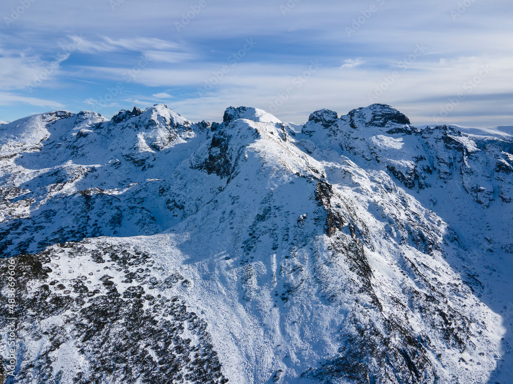Obraz premium Aerial winter landscape of Rila Mountain near Malyovitsa peak, Bulgaria