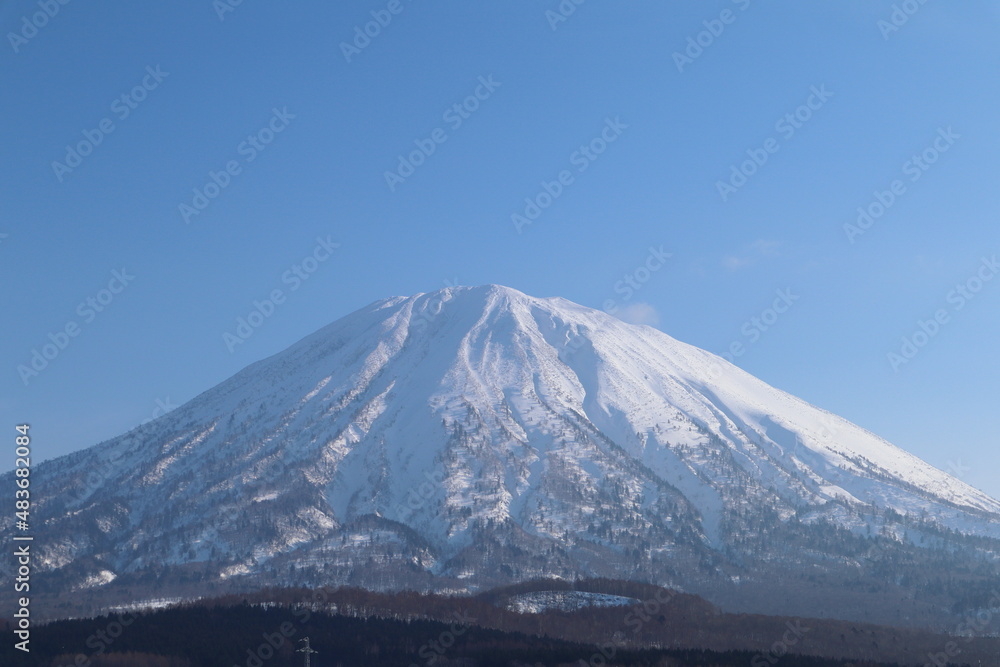 冬の羊蹄山