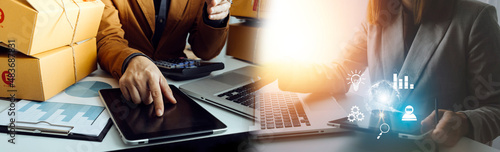 Obraz na plátně Online Selling or Online Shopping concept