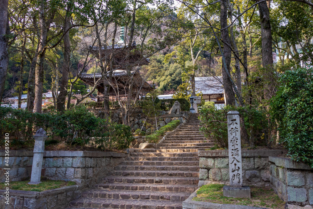神戸・徳光院の参道