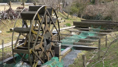 京都　八木町　氷室の郷　文覚堂　水車　4K
