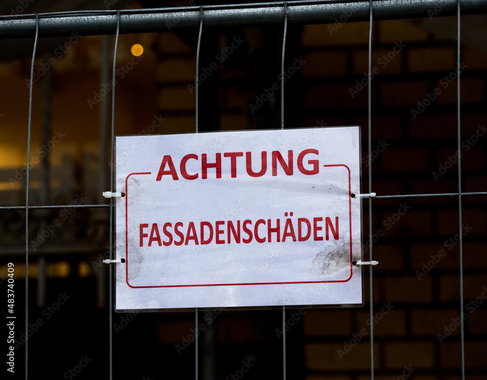 Fotografie Achtung Fassadenschäden