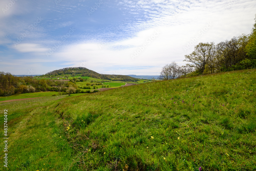 Landschaft im Naturschutzgebiet Hohe Wann bei Prappach, Stadtteil der Kreisstadt Haßfurt, Landkreis Hassberge, Unterfranken, Franken, Bayern, Deutschland Landschaft im Naturschutzgebiet Hohe Wann bei Prappach, Stadtteil der Kreisstadt Haßfurt, Landkreis Hassberge, Unterfranken, Franken, Bayern, Deutschland