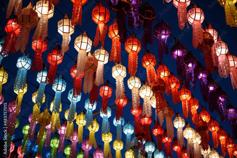 Obraz premium Colorful International and traditional Lanterns at Loi Krathong (Yi Peng) Festival, Chiang Mai, Thailand.
