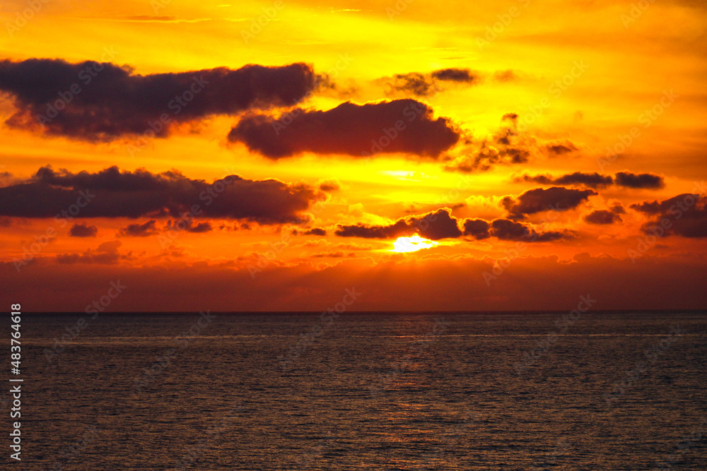 Sonnenuntergang über dem Ozean