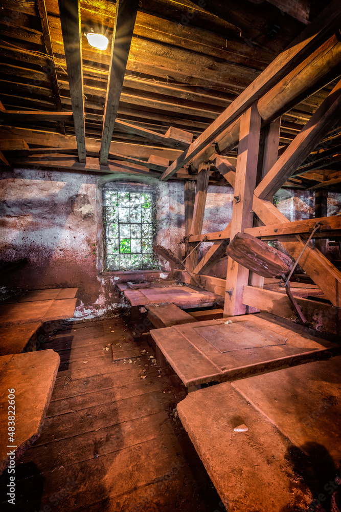 Ehemalige Glasschleife - Lost Place Ehemalige Glasschleife - Lost Place