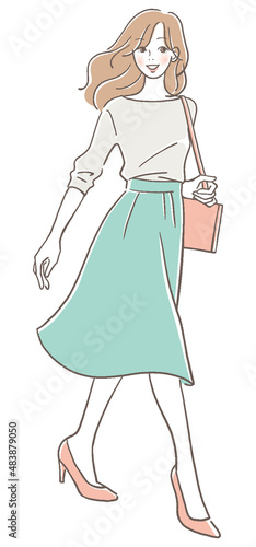 歩く女性