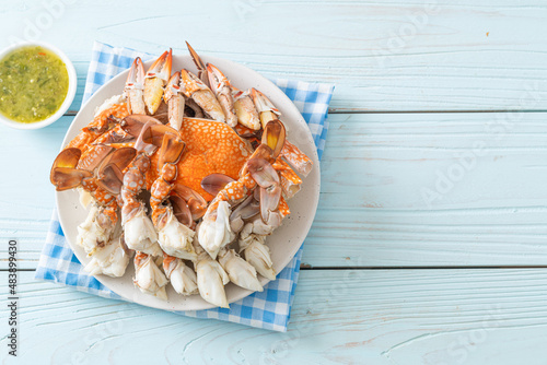 Steamed blue crab with spicy seafood sauce