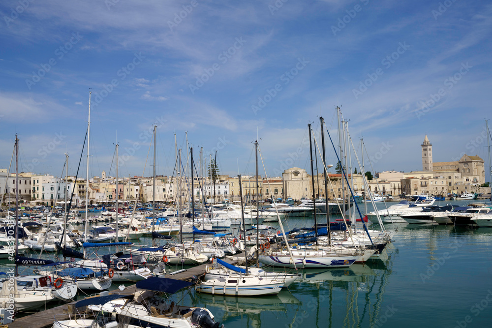Trani, Apulia, Italy: harbor