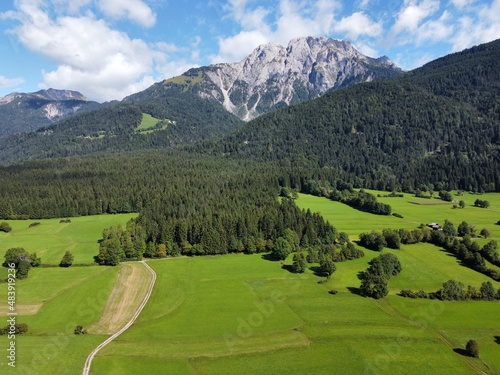 Blick auf einen Berg in den Alpen