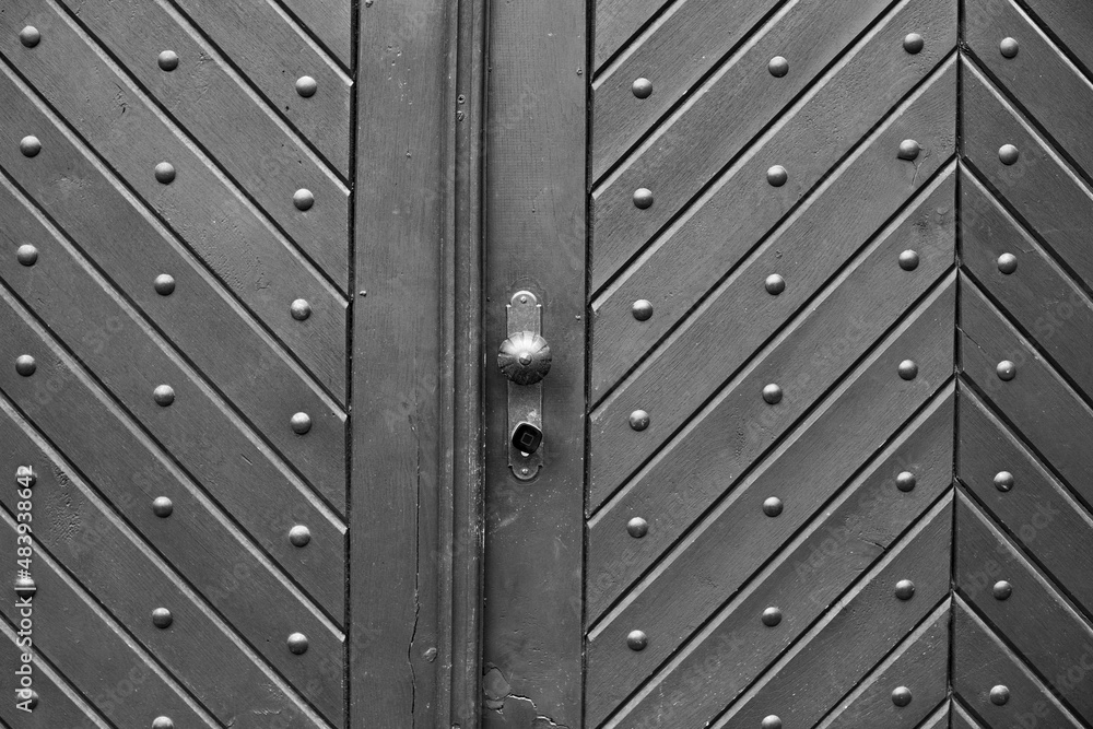 Door handle , knobs .